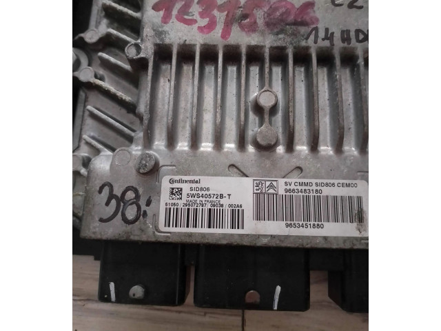 Блок управления двигателем ECU 9663483180   Citroen C2