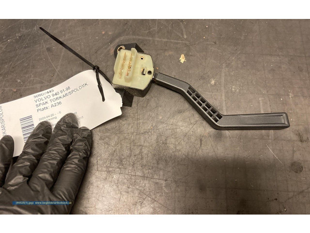 Ручка стеклоочистителей 1363015   Volvo 940