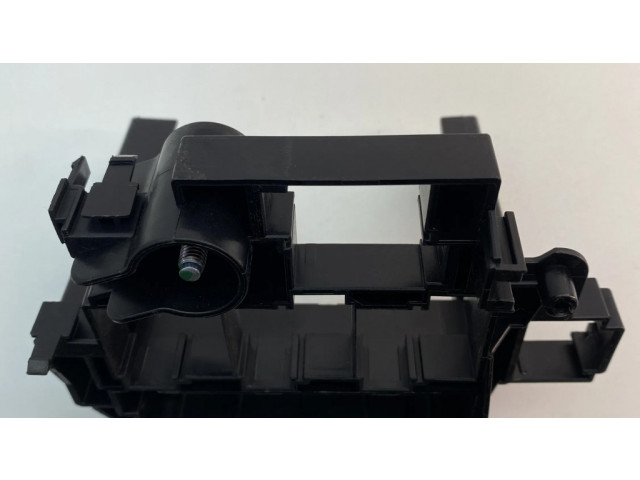 Другая деталь салона