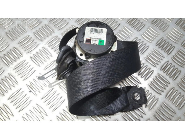 Задний ремень безопасности