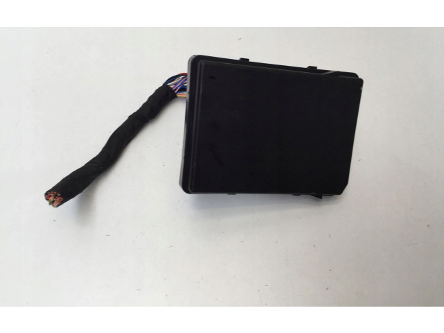 Pojistková skříňka 284B76LA0B Nissan Juke II F16 2021