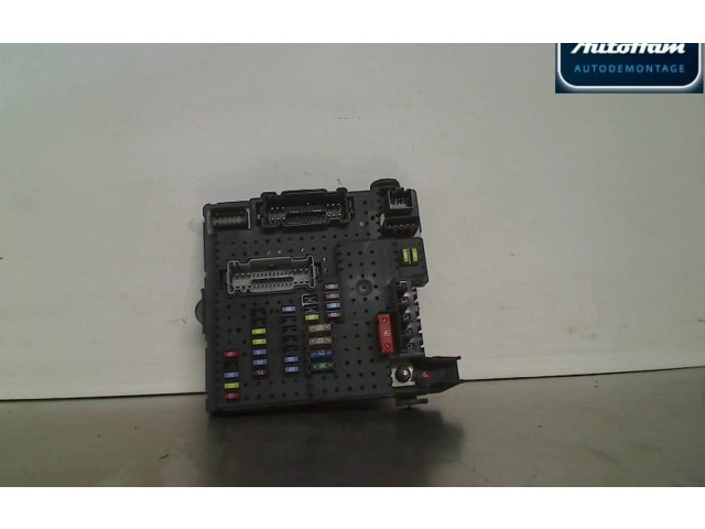Блок предохранителей  12217799, 12217799   Volvo S60    