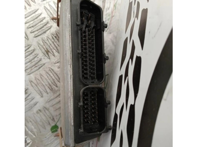 Řídící jednotka P56041433AD   Jeep Cherokee XJ 