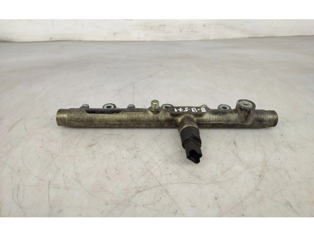 Топливная рампа 0445214019, 002767   Peugeot 306  