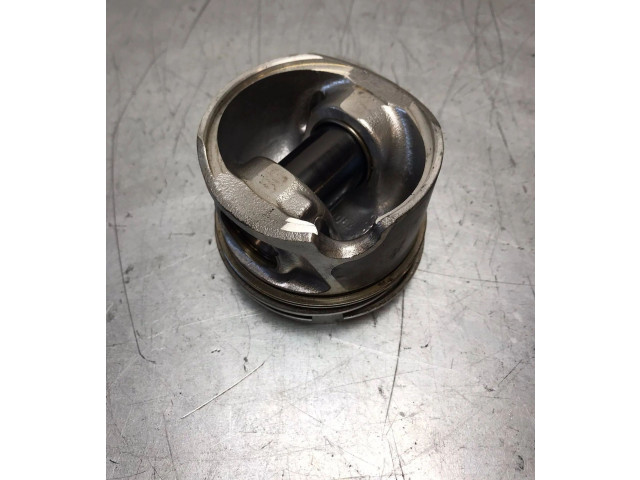 Поршень с шатуном 03L107065N, 7901G Volkswagen Transporter - Caravelle T5