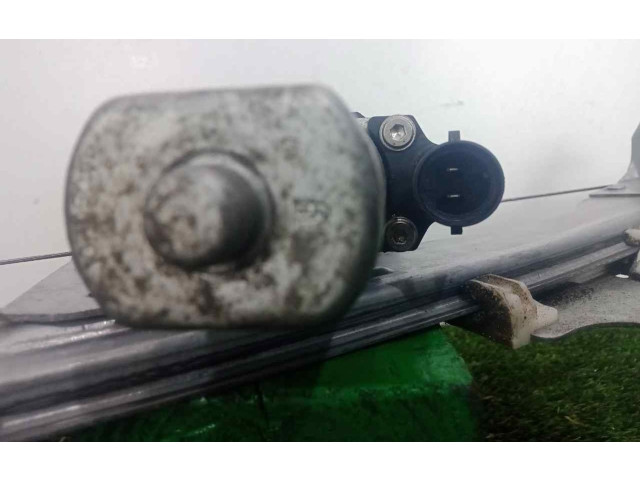 Рулевая рейка  Передний механический механизм для подъема окна    Dacia Sandero  -  года