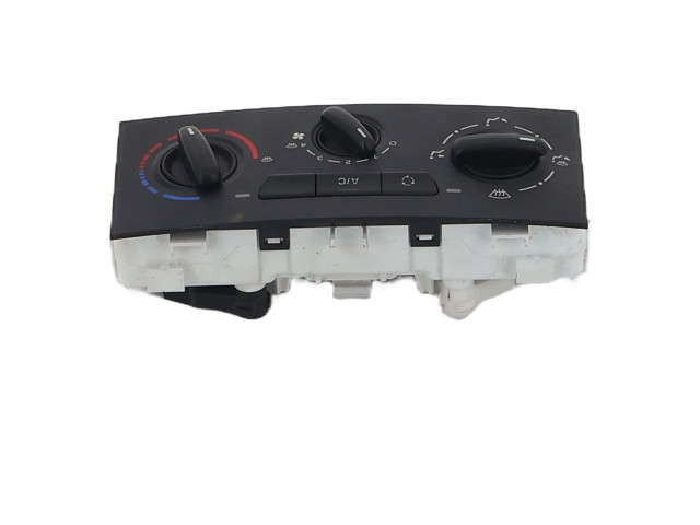 Блок управления климат-контролем 9804091180   Peugeot Partner