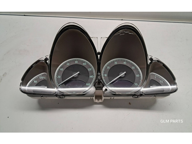 Přístrojová deska Mercedes-Benz SL R230 2007 A2305407647, A2305400023