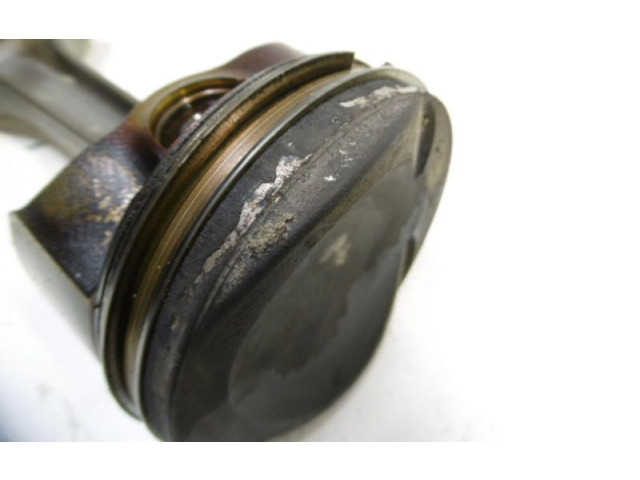 Поршень Skoda Octavia Mk2 (1Z)