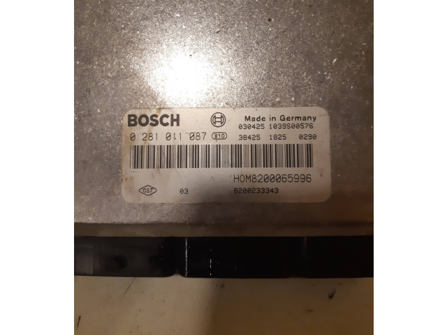 Блок управления двигателя 30630418, 0281011087 Volvo S40, V40