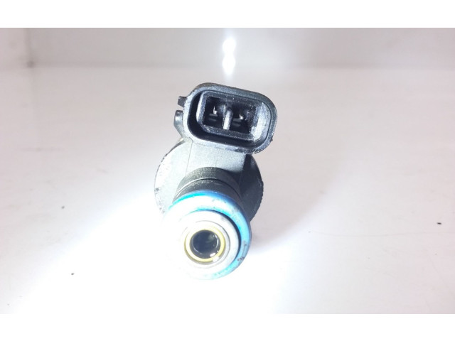 Vstřikovač 12564446 Opel Vectra C pro benzínový motor 2.2 z22se