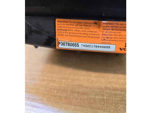 Подушка безопасности водителя P30780655   Volvo S80