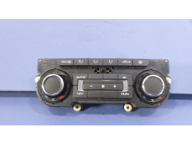 Блок управления климат-контролем 3T0907044AK   Skoda Octavia Mk2 (1Z)