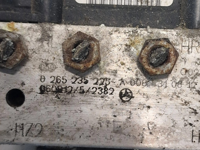 Блок АБС 265950618, A0064310612   Mercedes-Benz  A W169  2004-2012 года