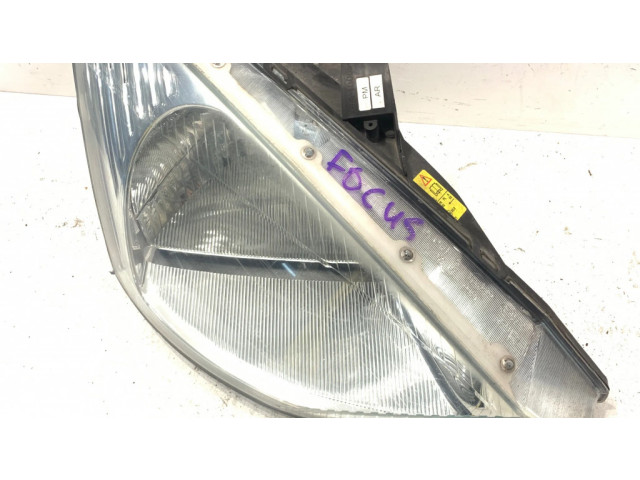 Přední světlo pravé 13005, 9421 Ford Focus 2000