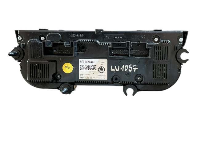 Блок управления климат-контролем 5E0907044R, 5HB01128266 Skoda Octavia Mk3 (5E)