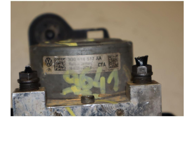 Блок АБС 10.0220-0671.4 Volkswagen Golf VII 2013 - 2019 года