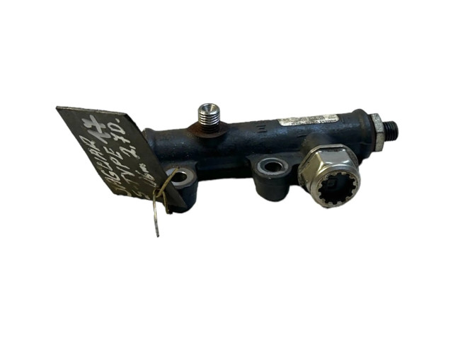 Топливная рампа 4R8Q9C066AA, A2C20001297 Jaguar S-Type 2.7