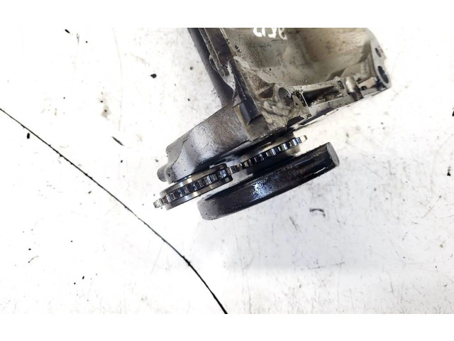 Масляный насос   045103331, 045103303a  Skoda Fabia Mk2 (5J) 