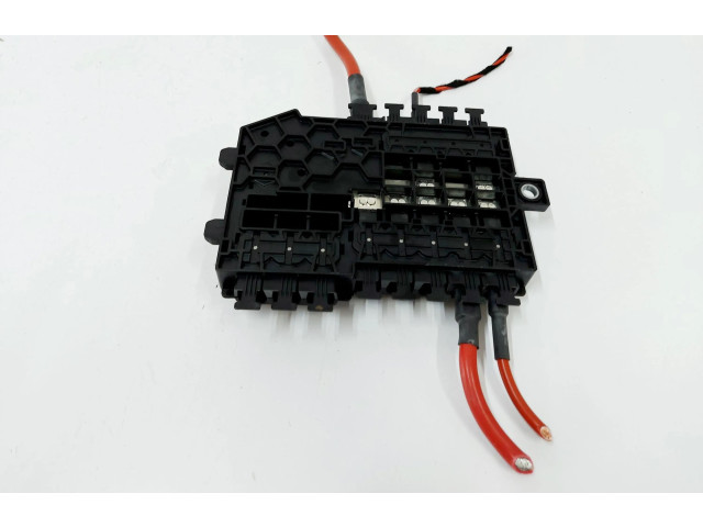 Блок предохранителей  A2135406100   Mercedes-Benz EQC    