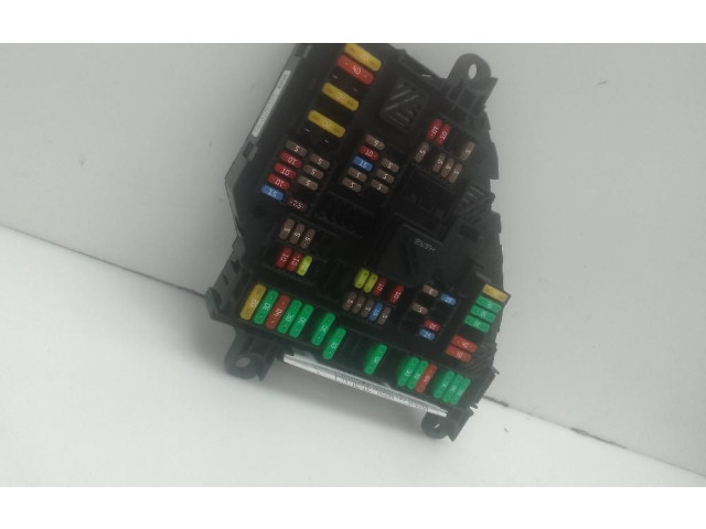 Pojistková skříňka 926492402 BMW 5 GT F07 2010