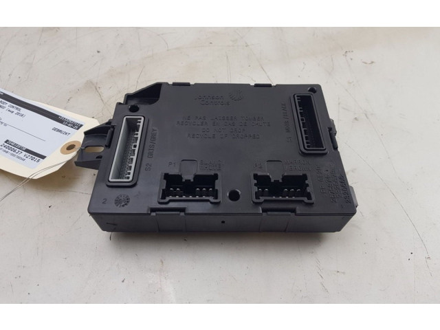 Блок управления Renault Twingo III