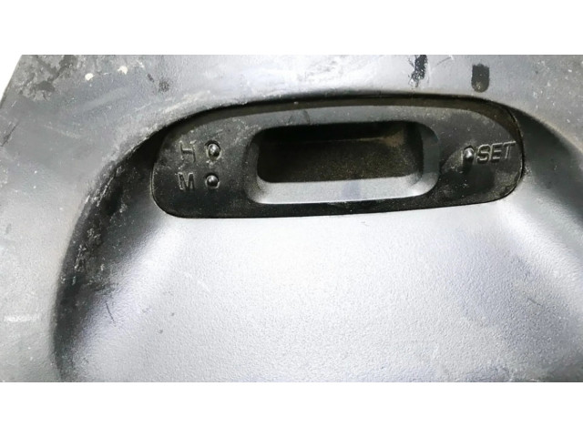 Дисплей mr114346 Mitsubishi Carisma