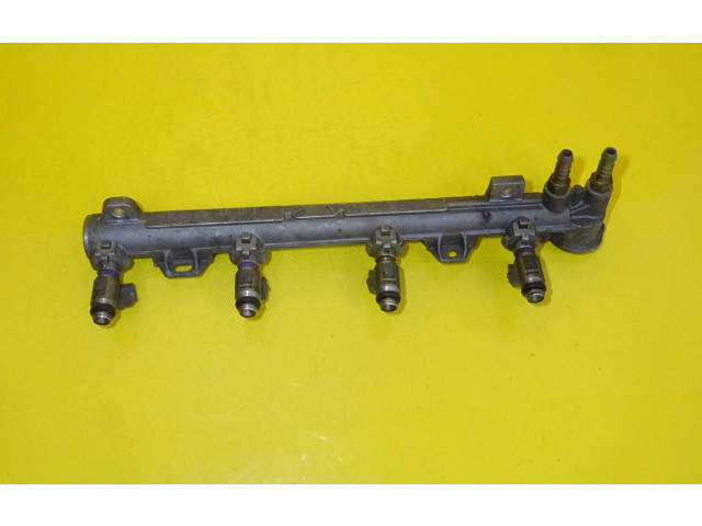 Топливная рампа 036133319   Volkswagen Golf IV  