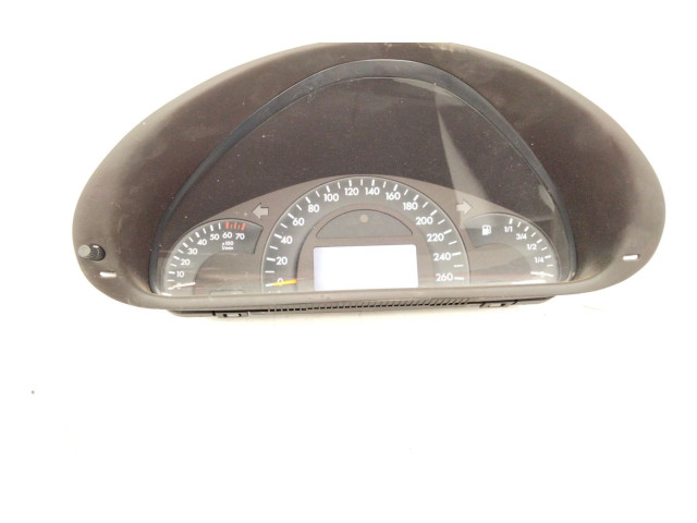 Přístrojová deska Mercedes-Benz C W203 2002 A2035400711