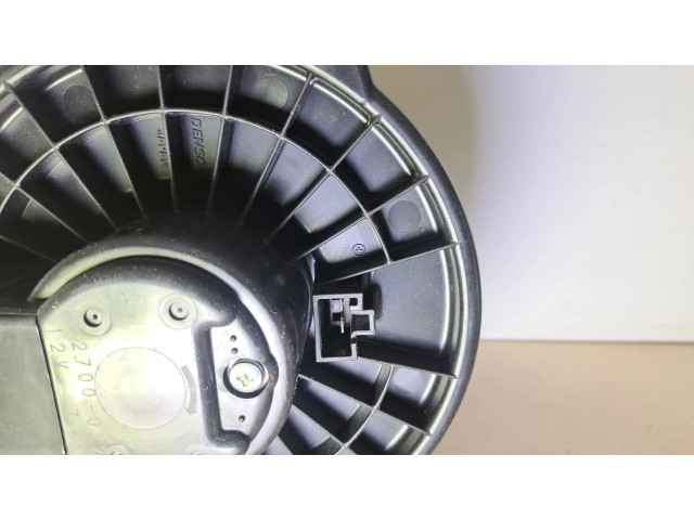 Вентилятор печки 2727000222 Subaru Outback