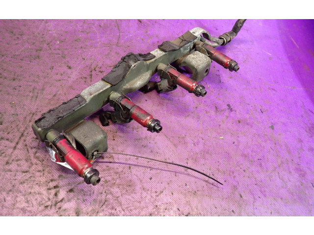 Vstřikovací lišta Mazda 3 I