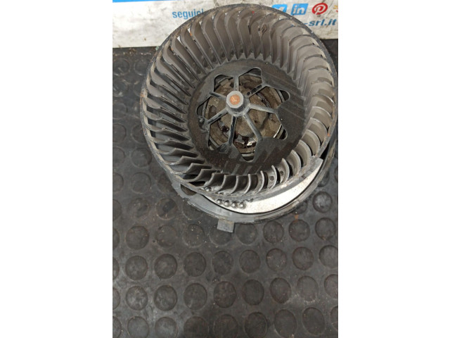 Вентилятор печки       Volkswagen Golf Plus