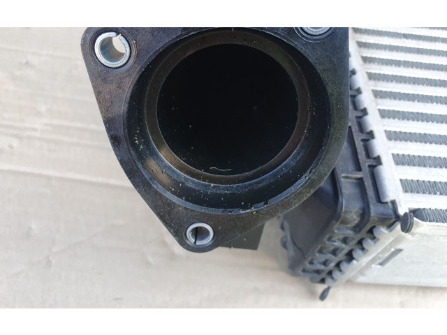 Интеркулер  4M0145804BT, JD1271007690   Audi Q8 