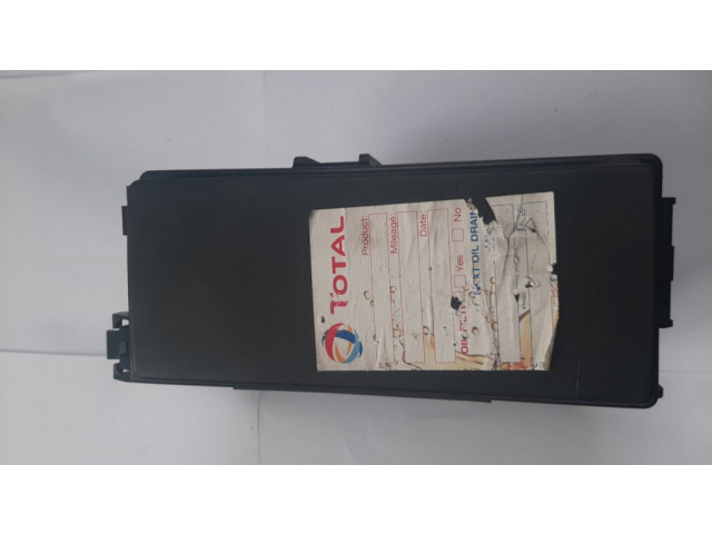 Блок предохранителей 04692073AB Jeep Grand Cherokee (WK)