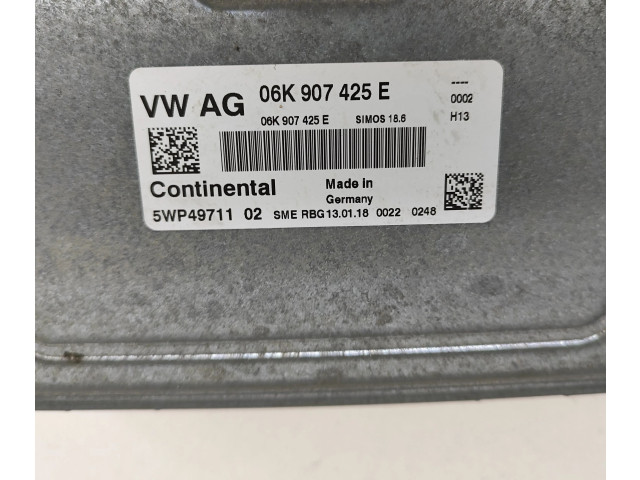 Блок управления двигателя 06K907425E, 5WP49711   Skoda Superb B8 (3V)
