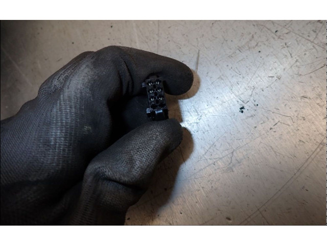 Зеркало электрическое        Skoda Fabia Mk3 (NJ)  2015 - 2021 года   