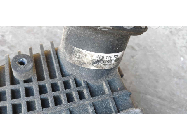 Интеркулер 1K0145803 Skoda Octavia Mk2 (1Z)