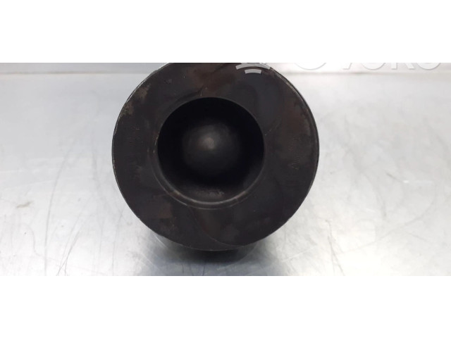  Поршень с шатуном    Renault Clio II  