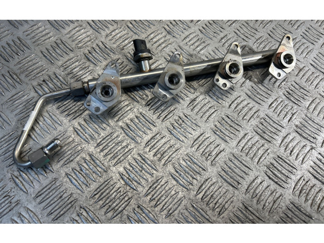 Vstřikovací lišta A2700701595, 1611903577340 Infiniti Q30 DFYA