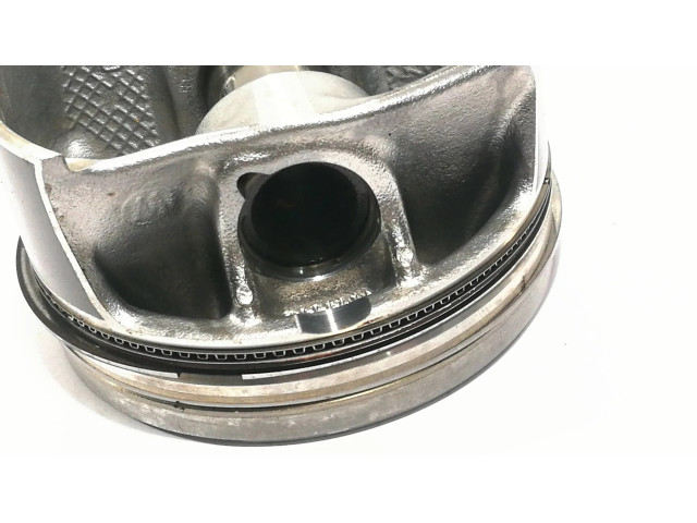  Поршень  06M107099, 06M099  Porsche Cayenne (9Y0 9Y3) для бензинового двигателя 3.0