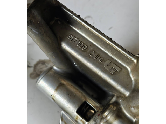 Масляный насос  CAYC 03L115105B  Volkswagen Jetta VI 