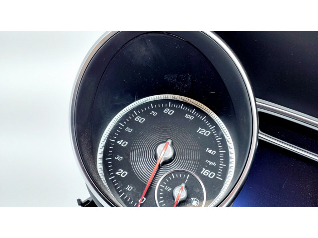 Přístrojová deska Mercedes-Benz GLA W156 2018 A1569004904, 0263698339