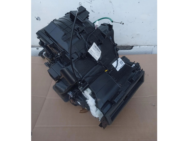 Вентилятор печки    272707828R   Renault Clio V