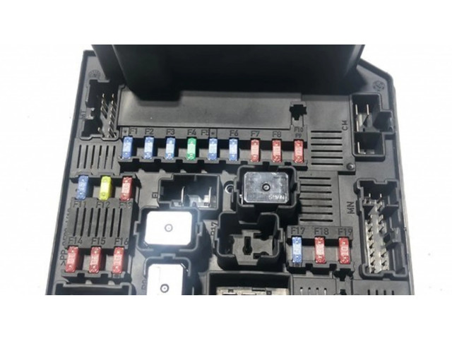 Pojistková skříňka 284B7JD00B, A286 Nissan Qashqai 2009