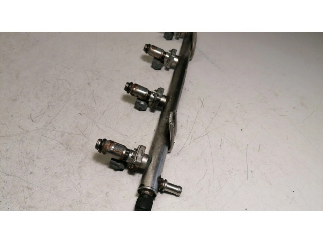 Топливная рампа A1660700895 Mercedes-Benz A W168 1.4