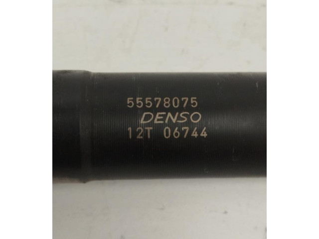 Vstřikovač 55578075   Opel Astra J     