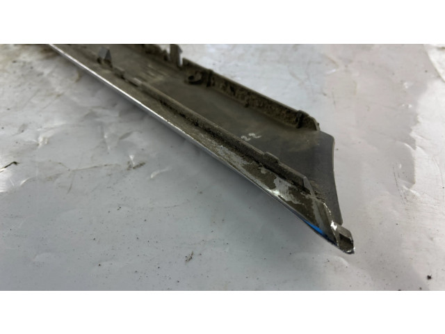 Отделочная ленточка заднего бампера