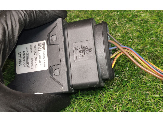 Блок управления топливного насоса 5Q0906093    Audi A3 S3 8V   