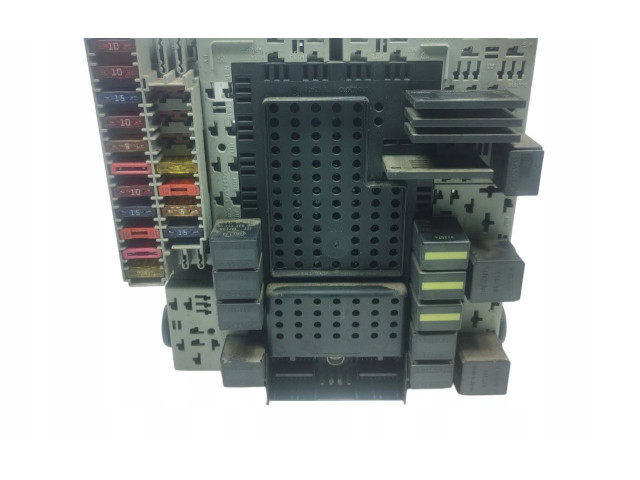 Блок предохранителей  8676286, 8676286   Volvo S80    