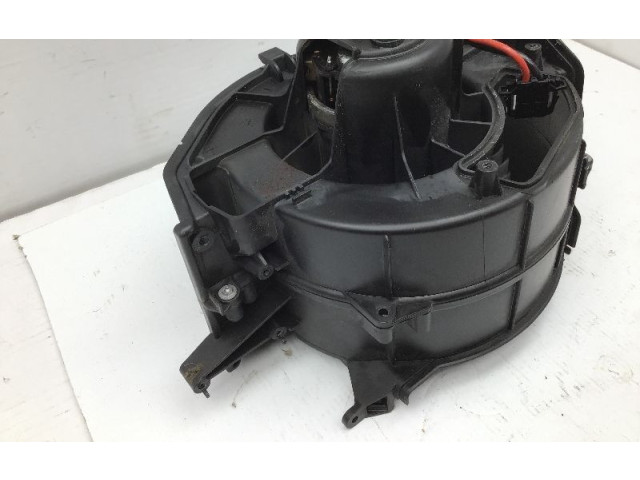 Вентилятор печки    4F0820020A   Audi A6 S6 C6 4F